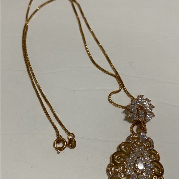 New earrings set - Picture 5 of 7